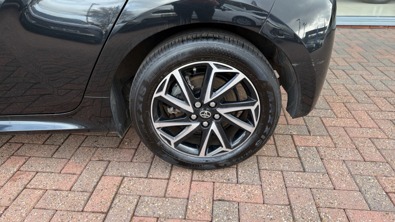 Toyota Yaris 1.5 Hybrid Design 5dr CVT Hybrid Hatchback